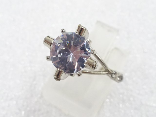 クリスタル　指輪(13.5号)